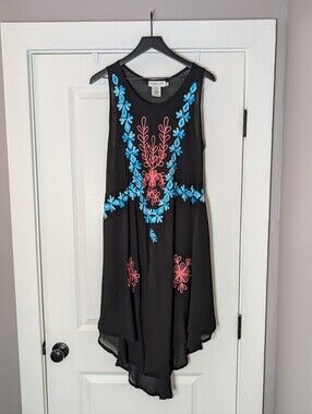 Ingear Black High-Low Dress with Blue and Pink Embroidery Umbrella Dress OS